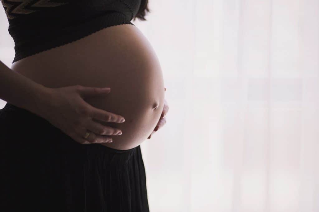 Une intermittente du spectacle enceinte